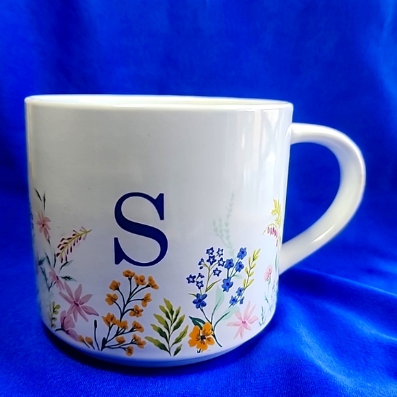 Monogram “S” Mug New - Picture 1 of 6